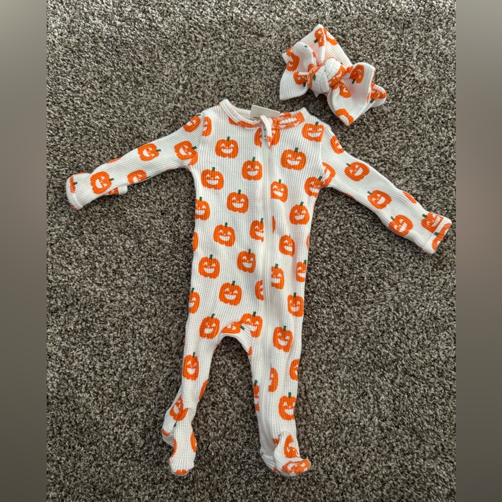 Cozy Pumpkin Print Kids Footie with Bow